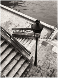 Steps to the Seine by Toby Vandenack