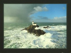 Phare de Tevennec by Yannick Le Gal