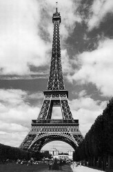 La Tour Eiffel by Tom Croft